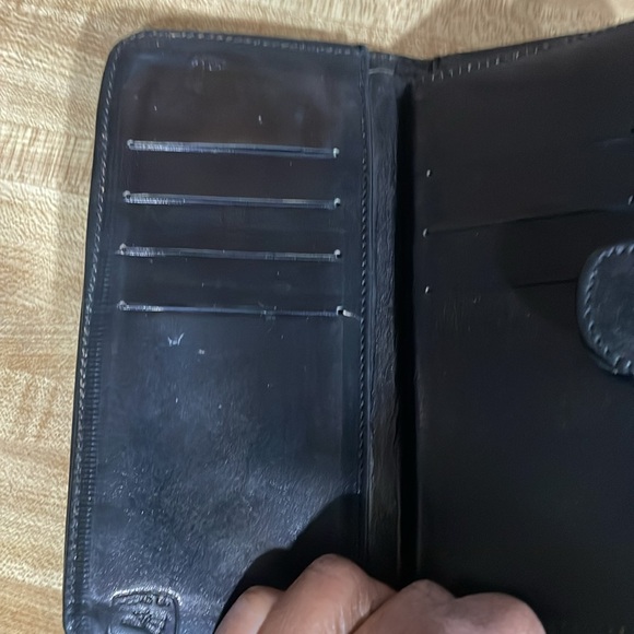 Vintage Black Tooled Embossed Wallet - Picture 3 of 6